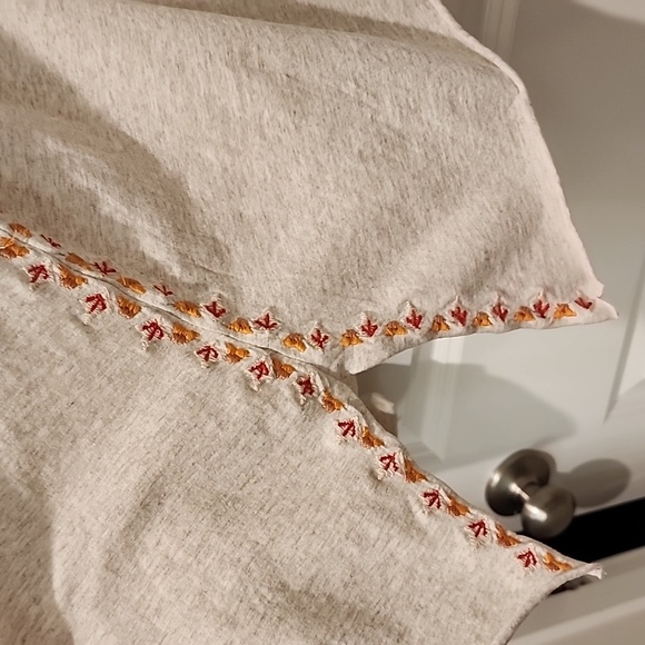 NEW Caite by Athleta Jay v neck floral heathered ivory tee - Picture 6 of 8